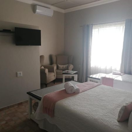 Biekiesvlei Hotel Lichtenburg Ngoại thất bức ảnh