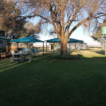 Biekiesvlei Hotel Lichtenburg Ngoại thất bức ảnh